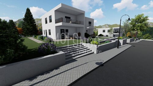 Thumbnail 5623470 - 3