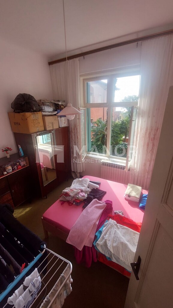 Image 5623502 - 9