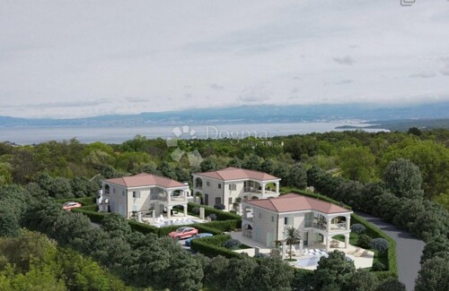 Thumbnail 5728299 - 2