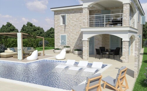 Thumbnail 5728299 - 4