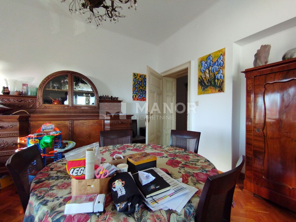 Image 5728502 - 3