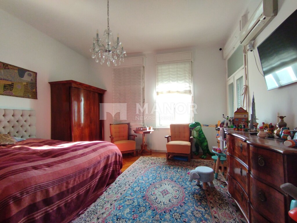 Image 5728502 - 6