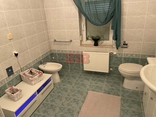 Thumbnail 5729866 - 25