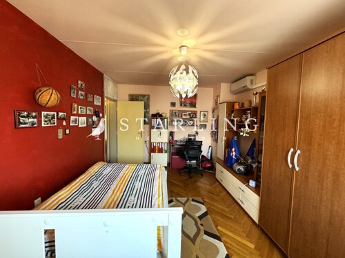 Thumbnail 5731206 - 6