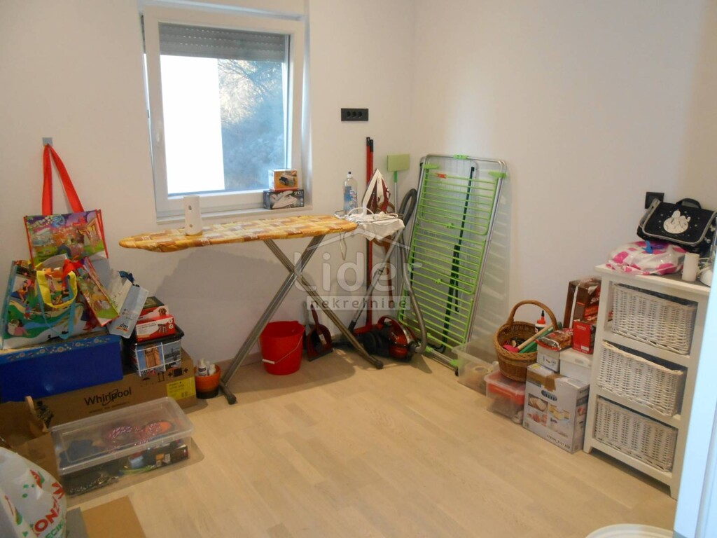Image 5733909 - 12