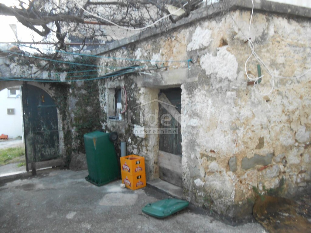 Image 5738975 - 3