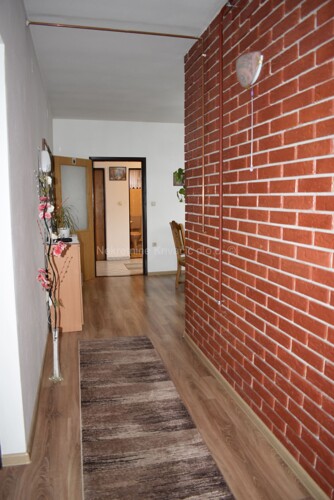 Thumbnail 5739108 - 9