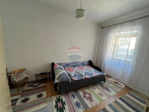 Thumbnail 5740125 - 1