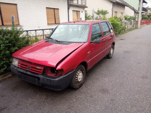 Rabljeni dijelovi za Fiat Uno prodajem