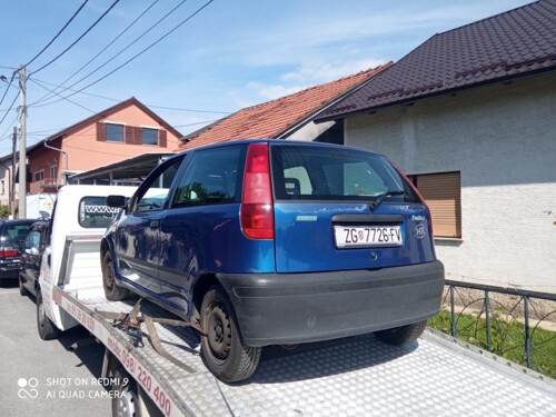 Fiat Punto 55 S u dijelovima prodajem