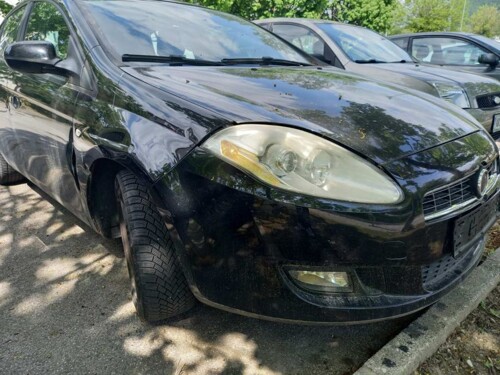 Fiat Bravo 2009.godina u dijelovima prodajem, 1.6, 77 kw, motor dobar