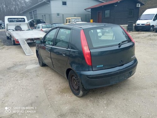 Fiat Punto 1.9 D, getribu rabljenu prodajem