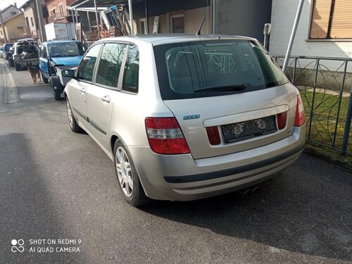 Fiat Stilo 1.8 16V u dijelovima prodajem