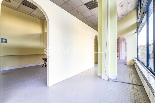 Zagreb, Donja Dubrava, višenamjenski poslovni prostor NKP 603 m2