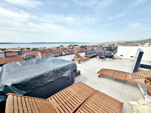 Thumbnail 5741170 - 18