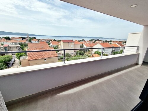 Thumbnail 5741170 - 15