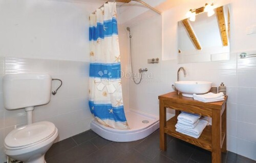 Thumbnail 5742439 - 15