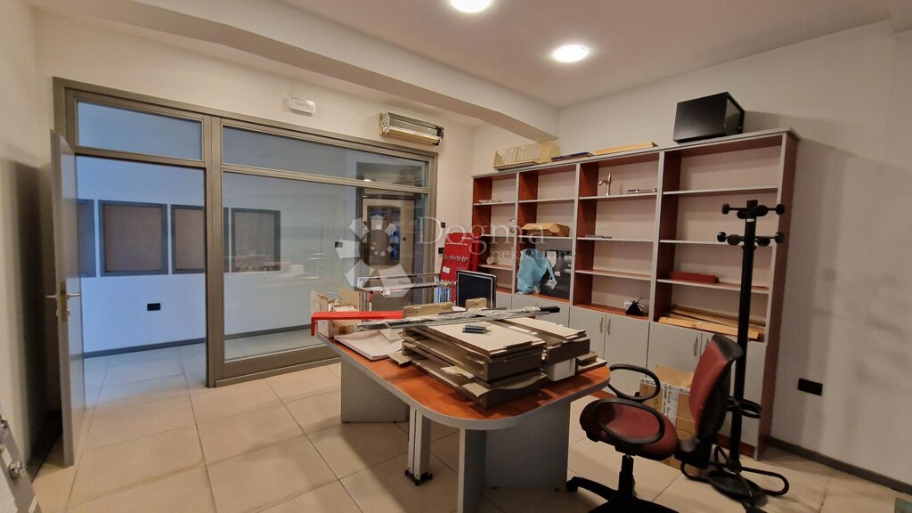 Image 5742445 - 1