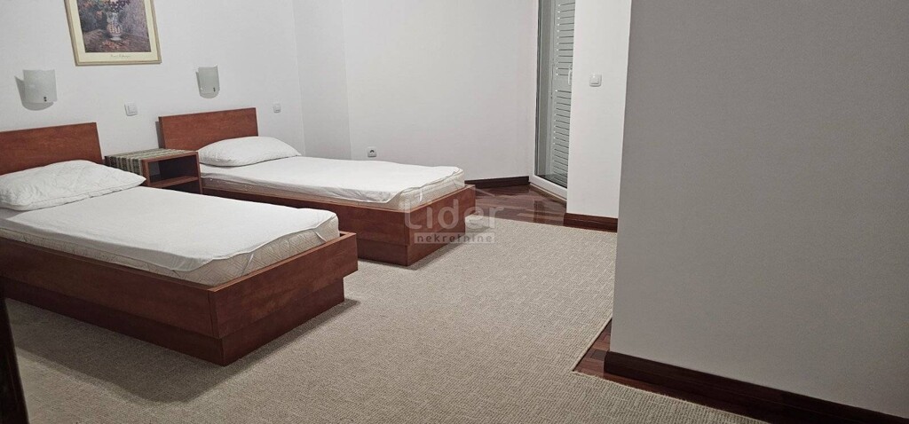 Image 5744200 - 7