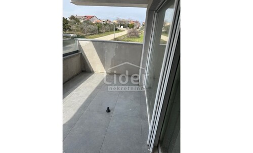 Thumbnail 5752095 - 6