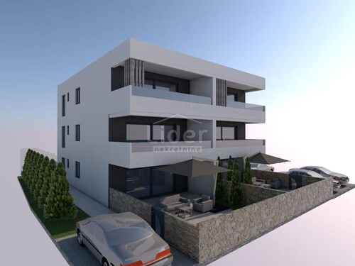 Thumbnail 5752096 - 8