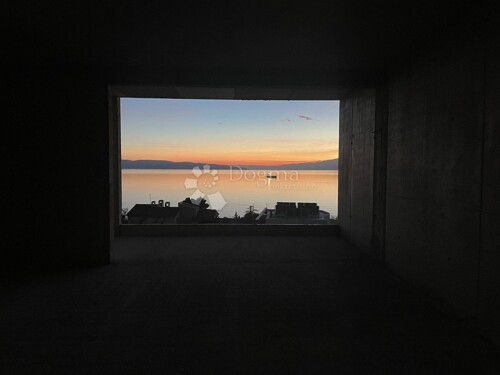 Thumbnail 5752164 - 6