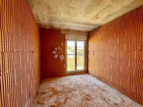 Thumbnail 5753506 - 19