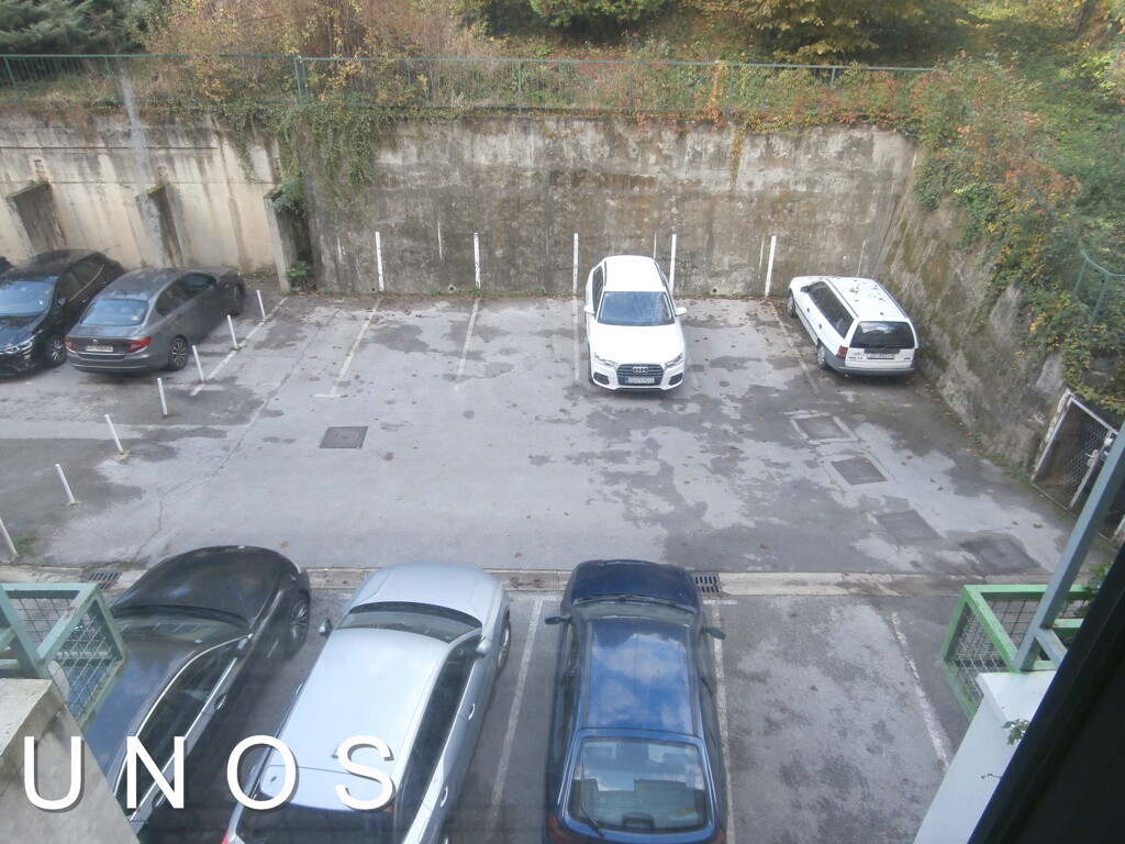 Image 5758553 - 9