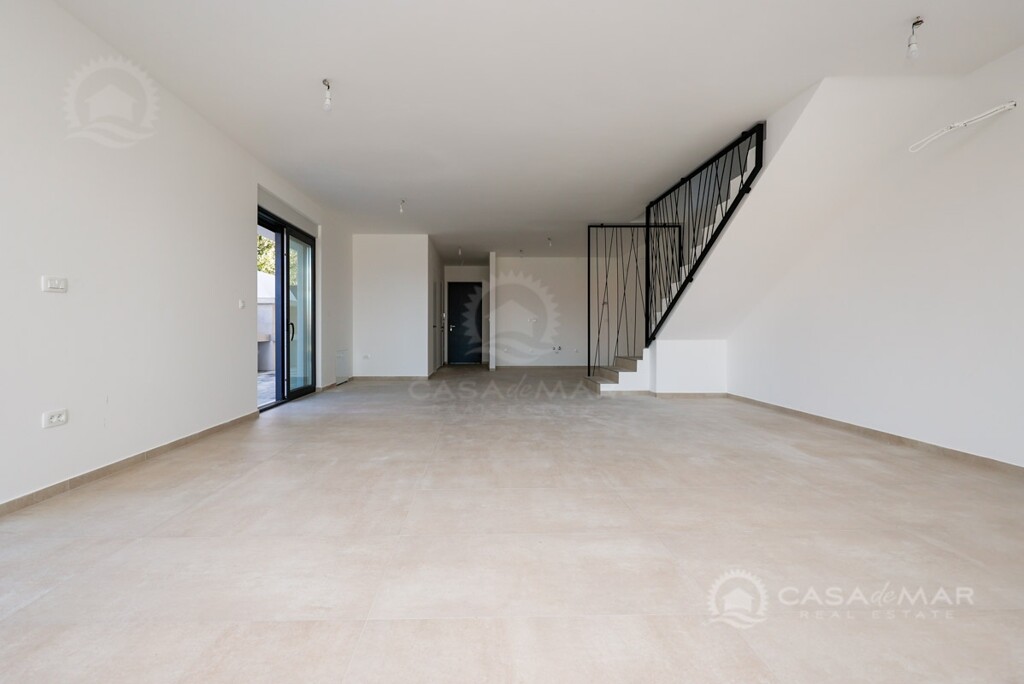 Image 5760087 - 9
