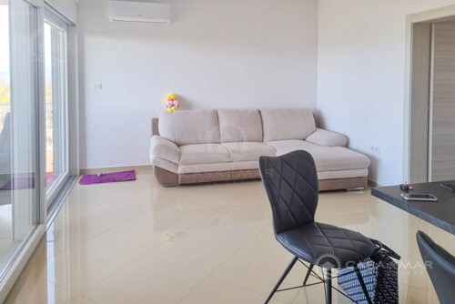 Thumbnail 5760098 - 5