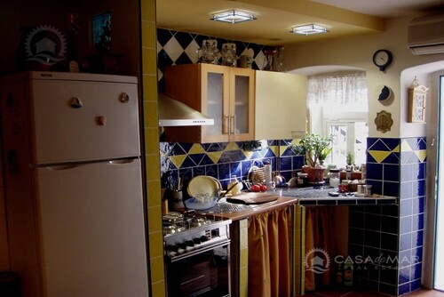 Thumbnail 5760162 - 5