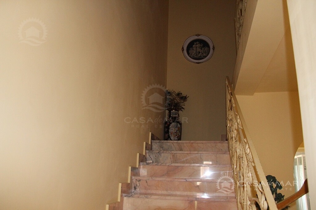 Image 5760166 - 12