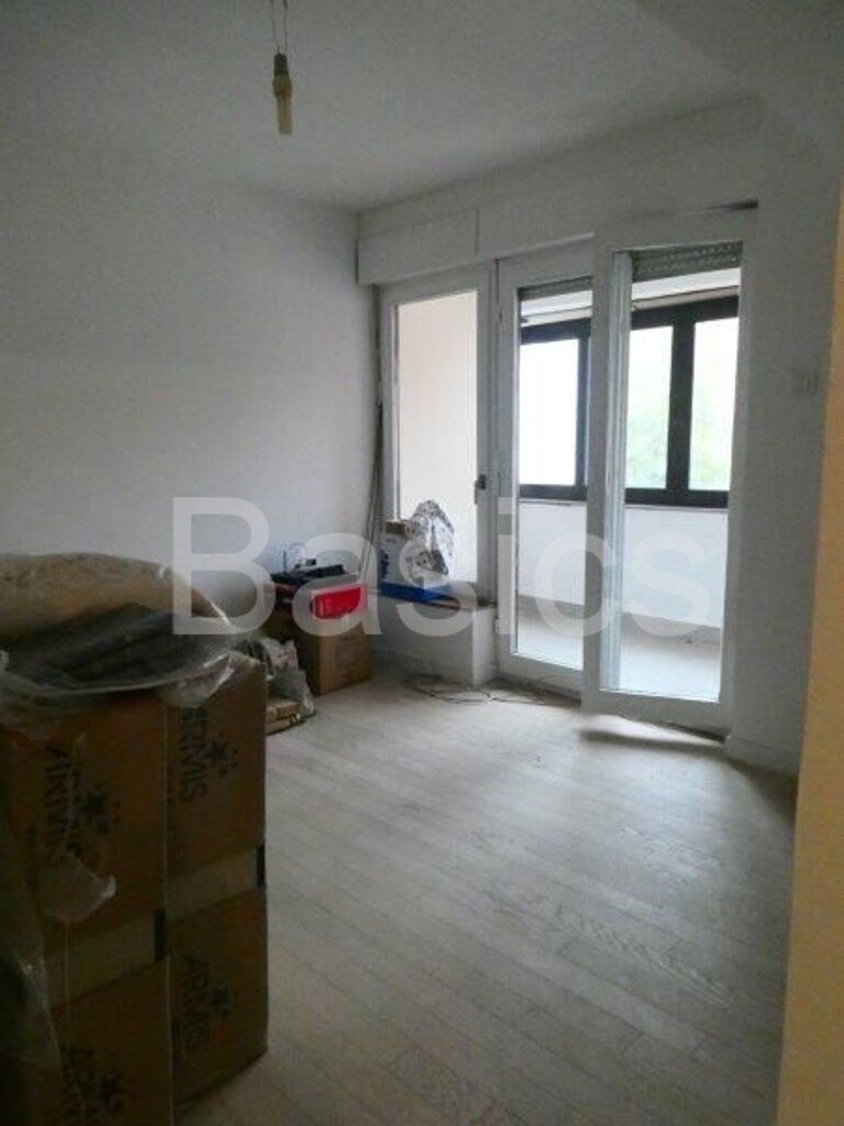 Image 5770720 - 8