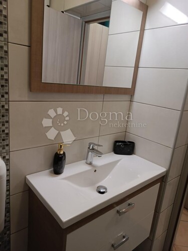 Thumbnail 5771928 - 16