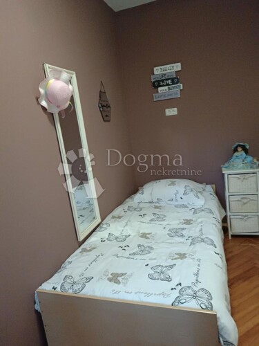 Thumbnail 5771928 - 13