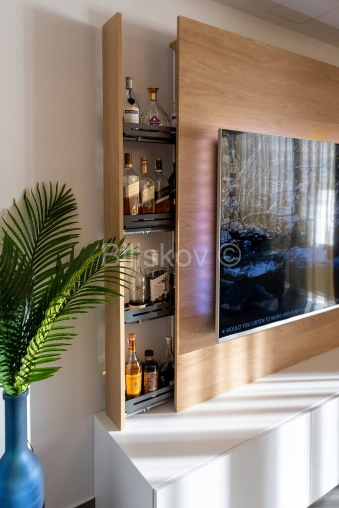 Image 5779219 - 6