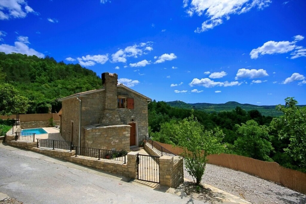 Image 5779910 - 15