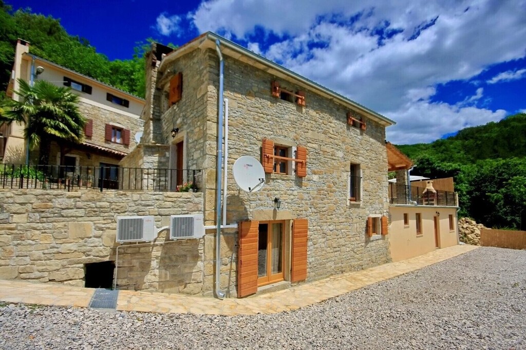 Image 5779910 - 3