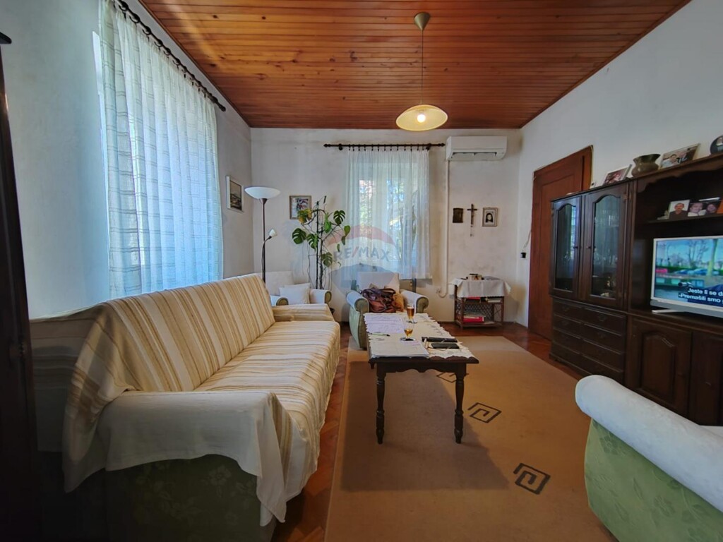 Image 5786855 - 2