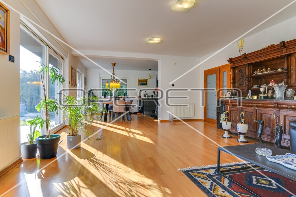 Image 5790600 - 5