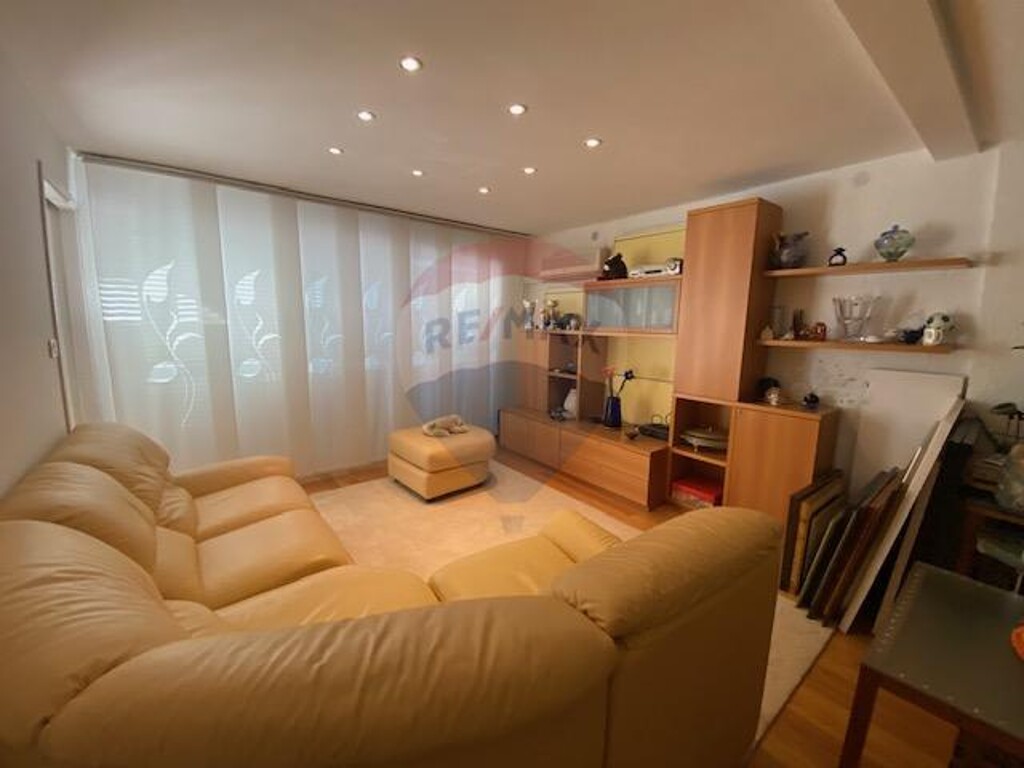 Image 5790667 - 16