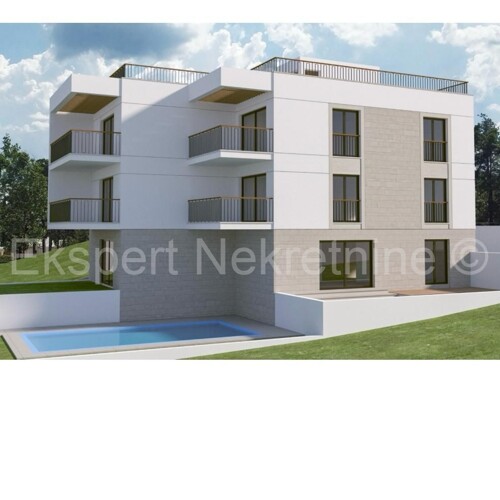 Thumbnail 5792058 - 1
