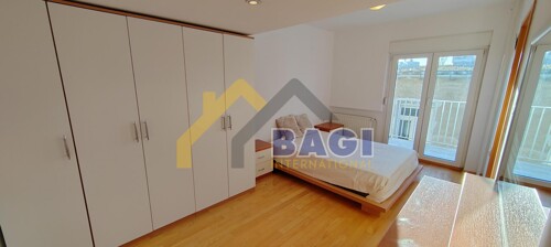 Thumbnail 5800122 - 1