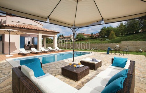 Thumbnail 5802082 - 3