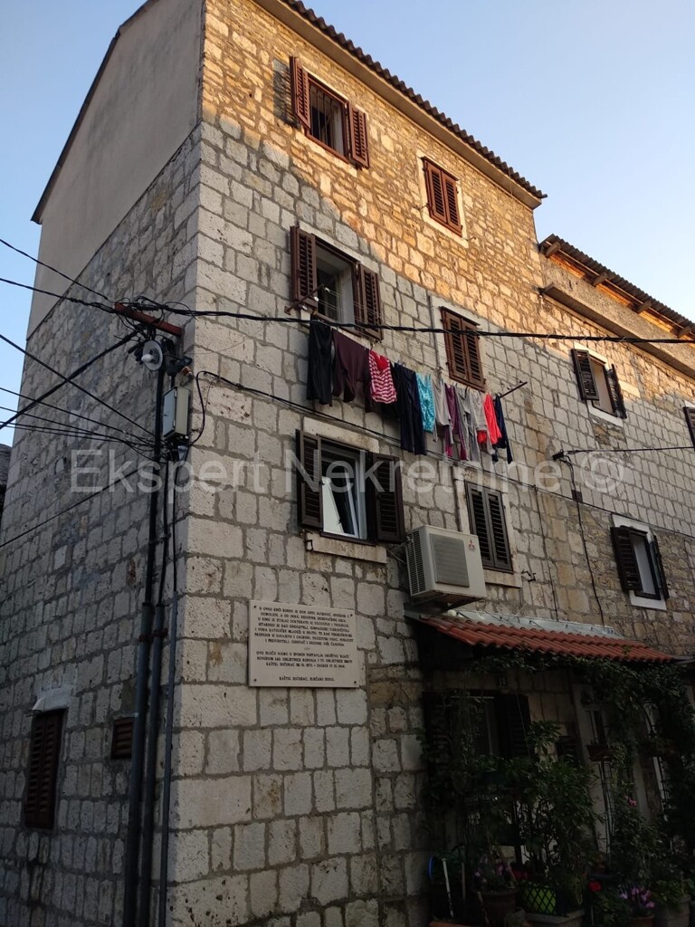 Image 5807882 - 7