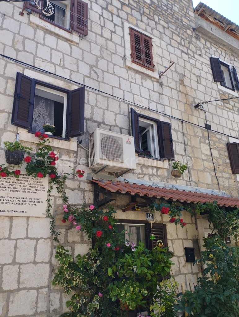 Image 5807882 - 6