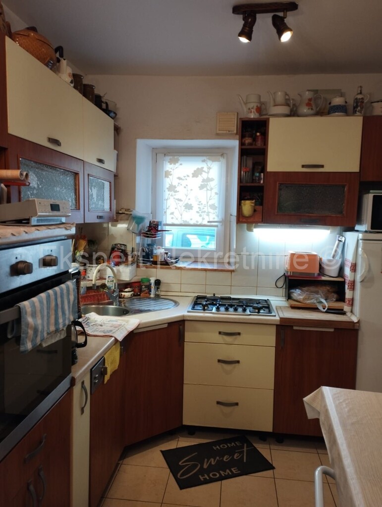 Image 5807882 - 8
