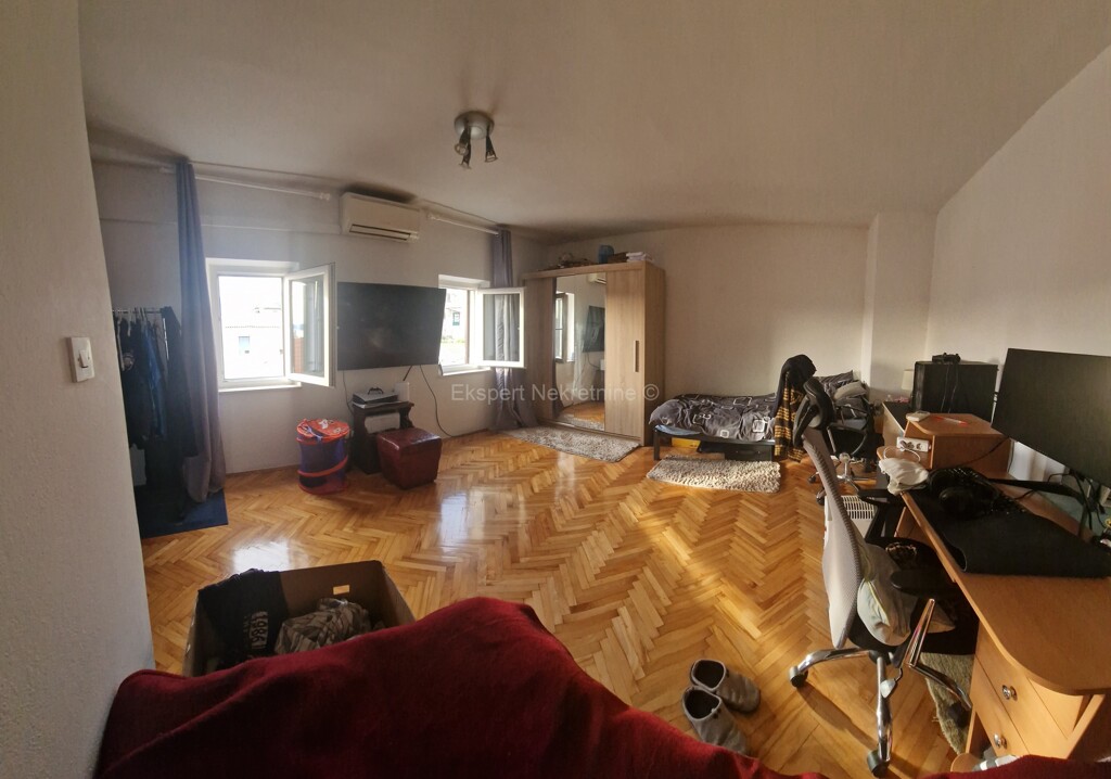 Image 5807882 - 1
