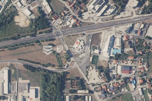 Zagreb, Resnik, poljoprivedno zemljište s 4 hale, 42000 m2