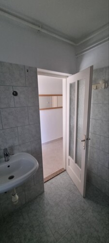 Thumbnail 5811641 - 9